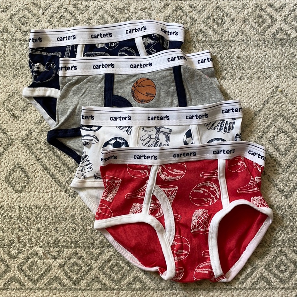 4/5T Carter’s boys boxer/briefs